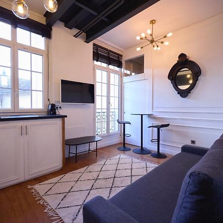 Un Studio Cosy Au Coeur De Paris 17 Batignolles , Monceau Bagian luar foto