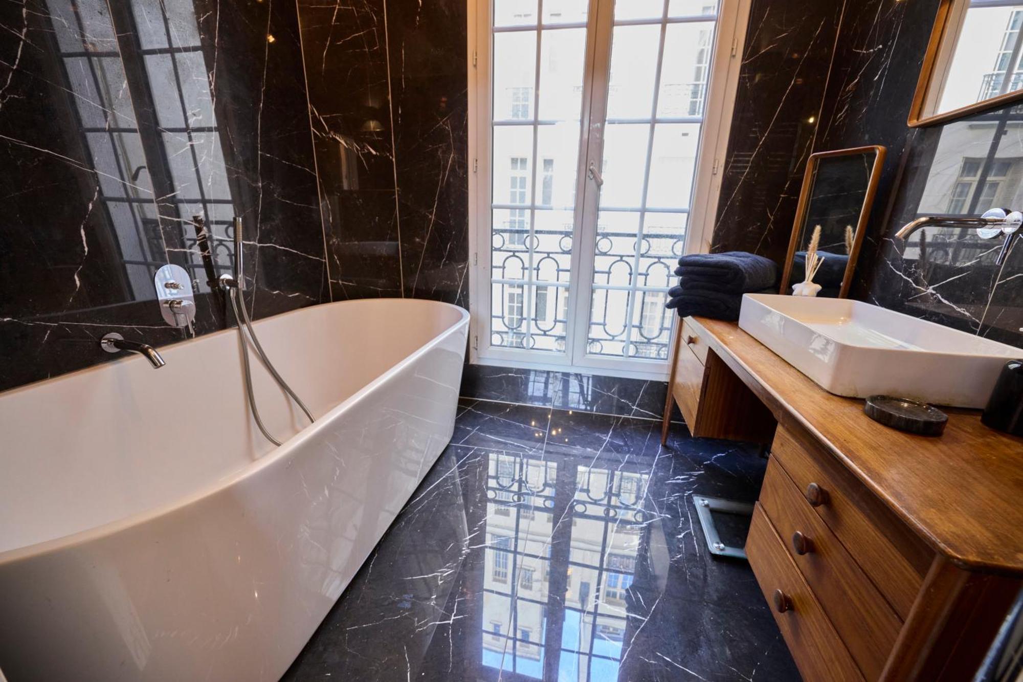 Un Studio Cosy Au Coeur De Paris 17 Batignolles , Monceau Bagian luar foto